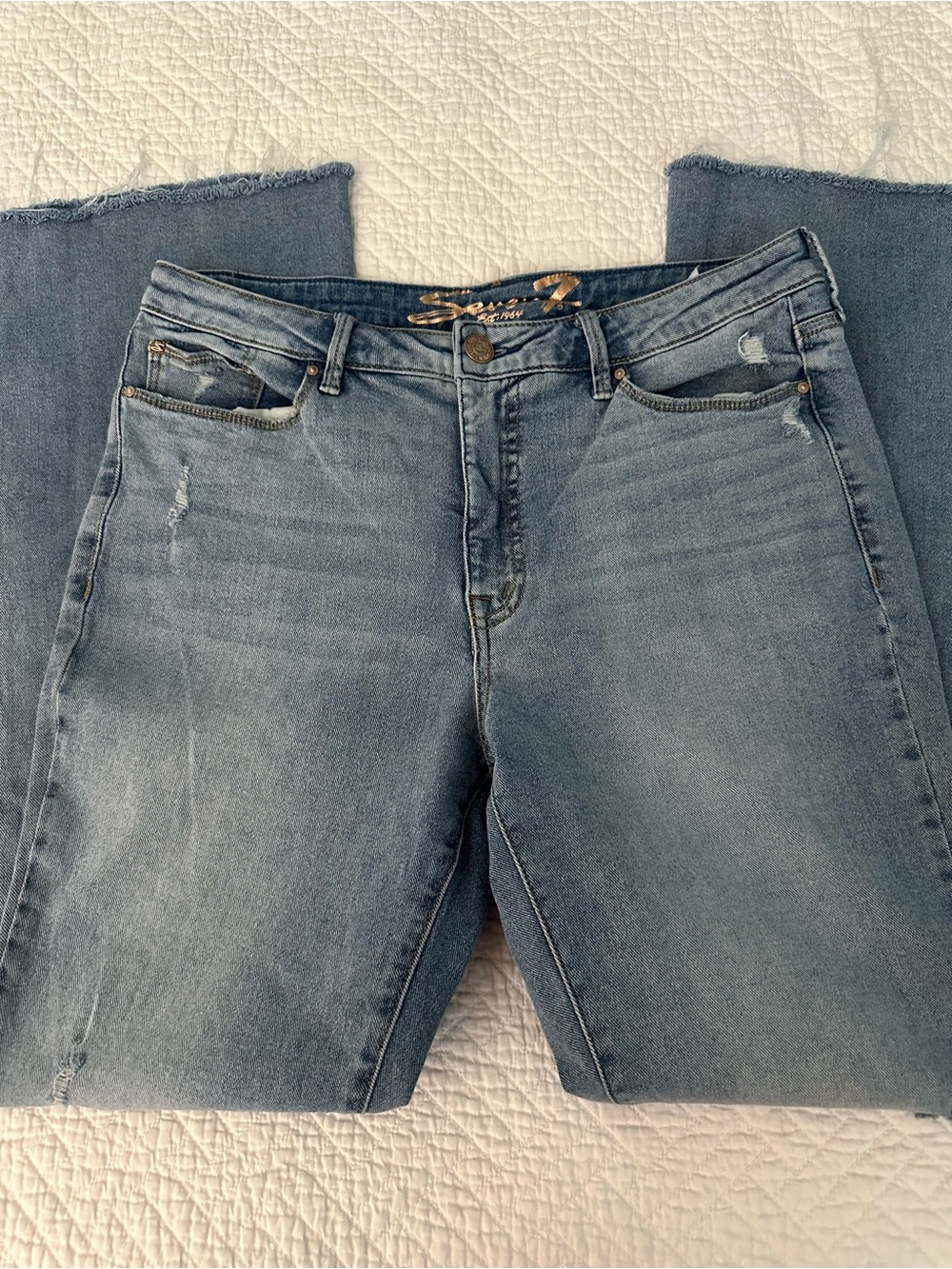 Seven7 Women's Light Blue High Rise Distressed Slim Flare Jeans Size 12 - Picture 3 of 11